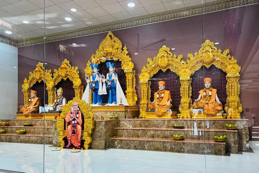 Surat Akshardham BAPS mandir photos  Kanad temple inside look