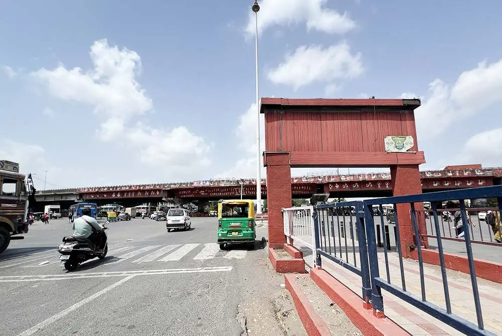 Kamrej Char Rasta junction with overbridge on the way to Galteshwar Mahadev Temple, Surat